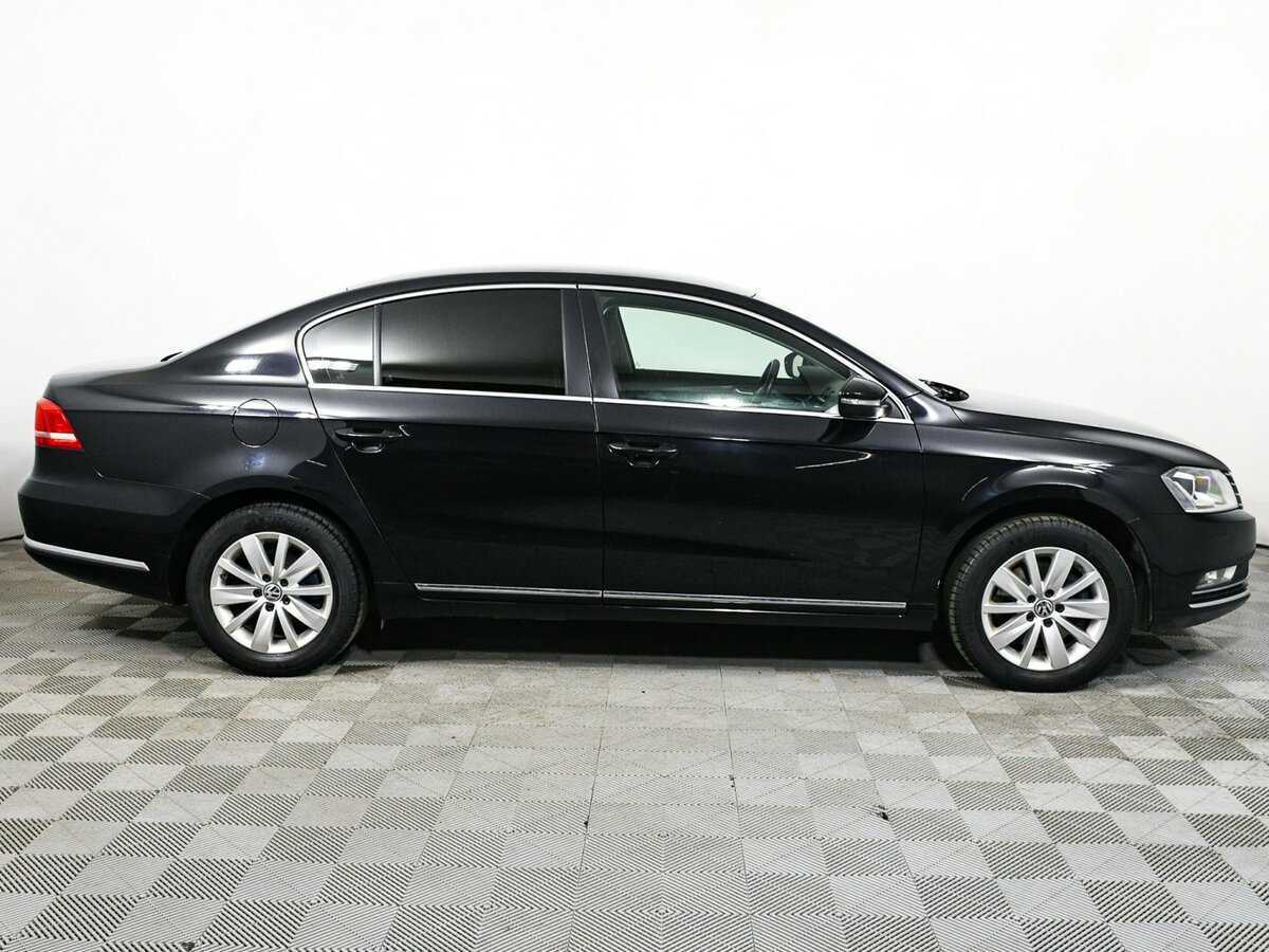 Volkswagen Passat 2013 года с пробегом. Фото: #3