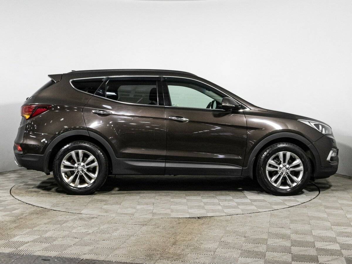 Hyundai Santa Fe 2017 года с пробегом. Фото: #3