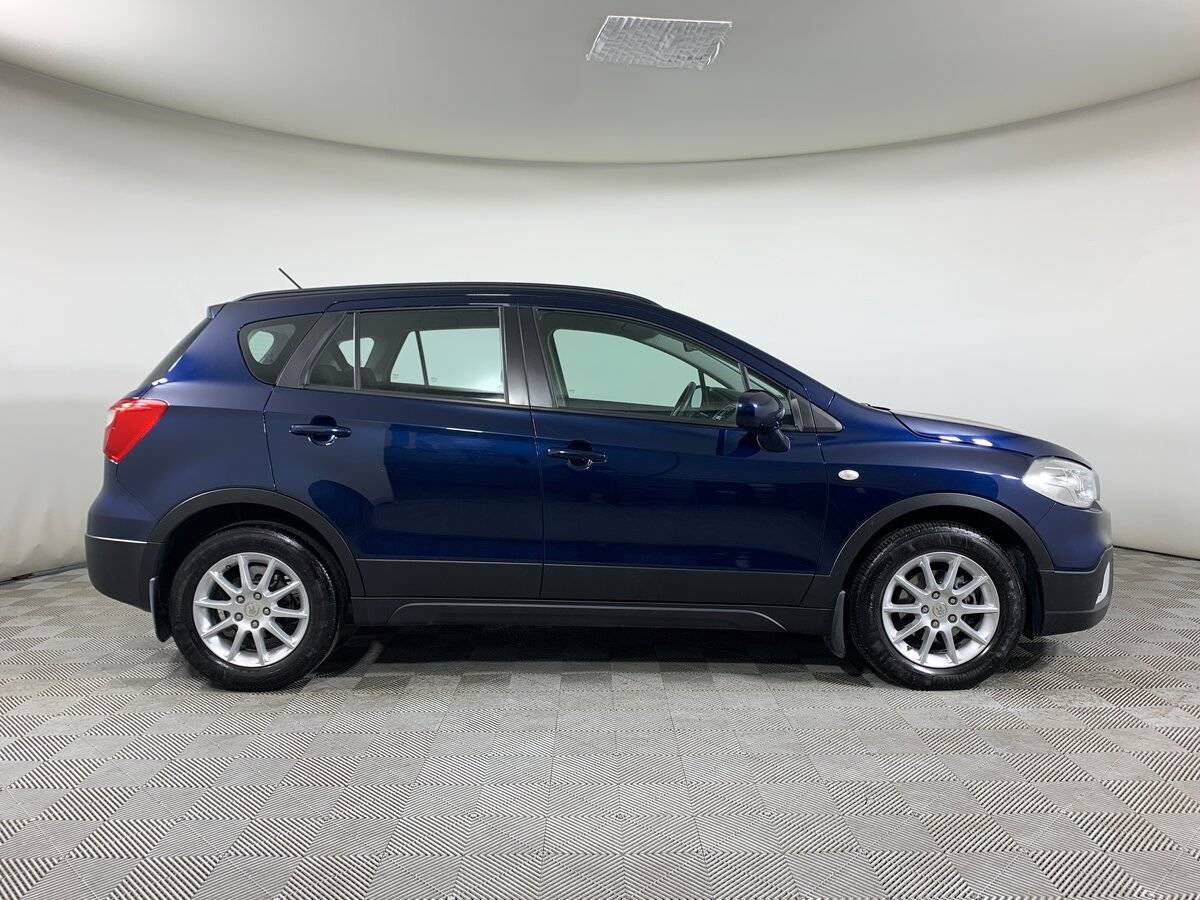 Suzuki SX4 2018 года с пробегом. Фото: #3