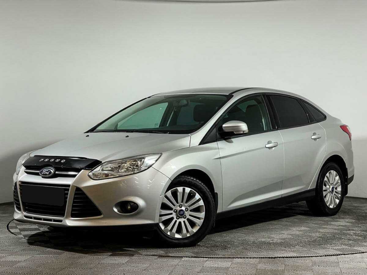 Ford Focus 2015 года с пробегом. Посмотреть фото