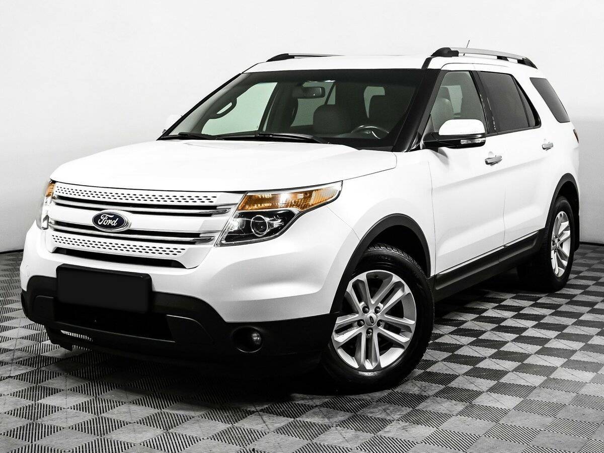 Ford Explorer 2012 года с пробегом. Посмотреть фото