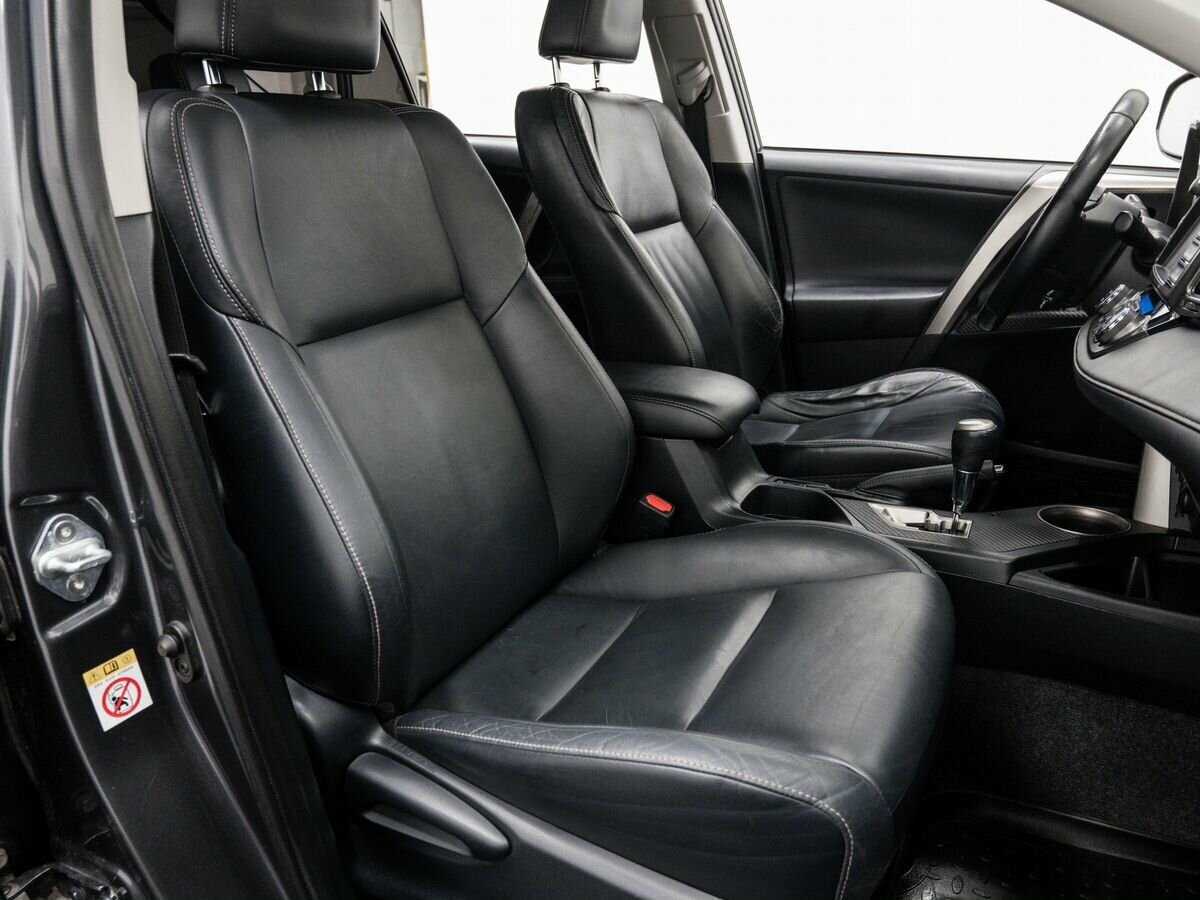 Toyota RAV4 2013 года с пробегом. Фото: #8