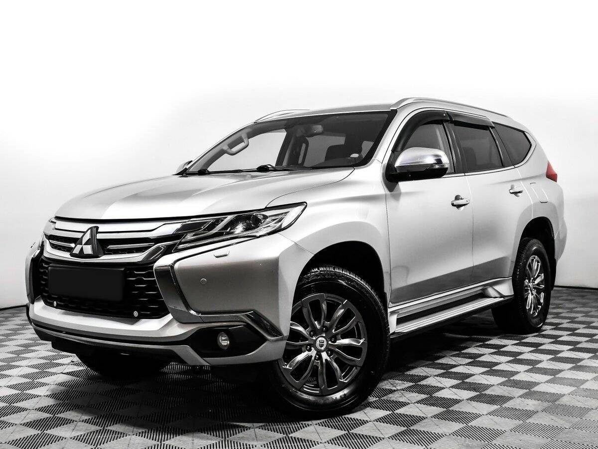 Mitsubishi Pajero Sport 2017 года с пробегом. Фото: #0