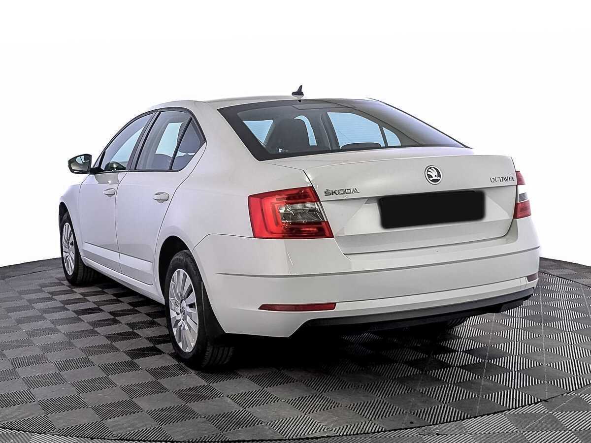 Skoda Octavia 2019 года с пробегом. Фото: #6