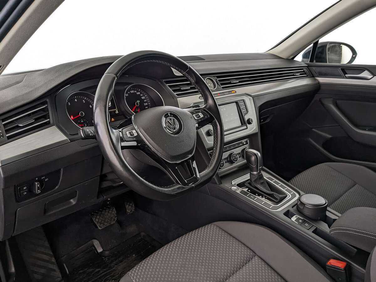 Volkswagen Passat 2016 года с пробегом. Фото: #9