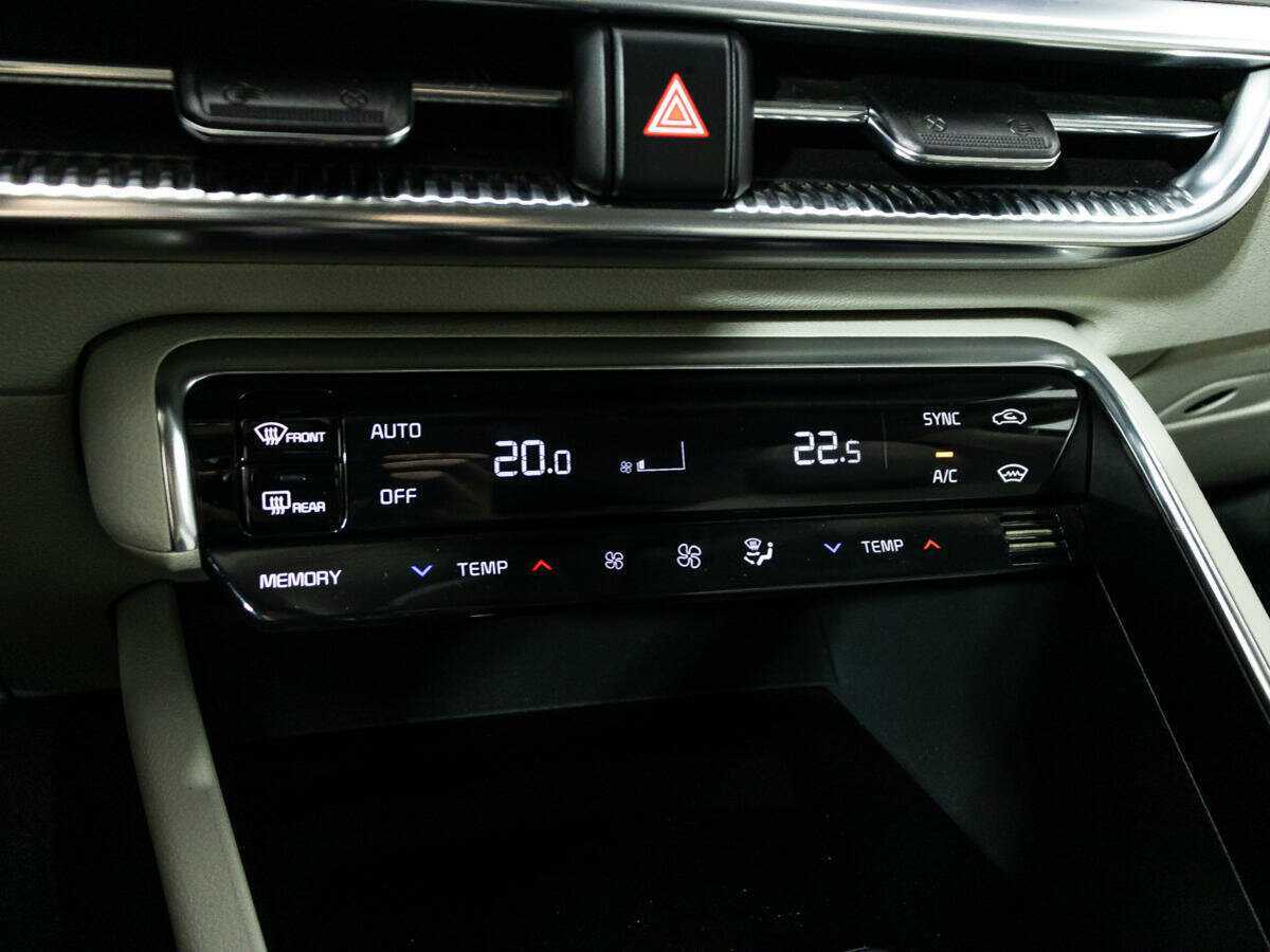 Kia K5 2021 года с пробегом. Фото: #15