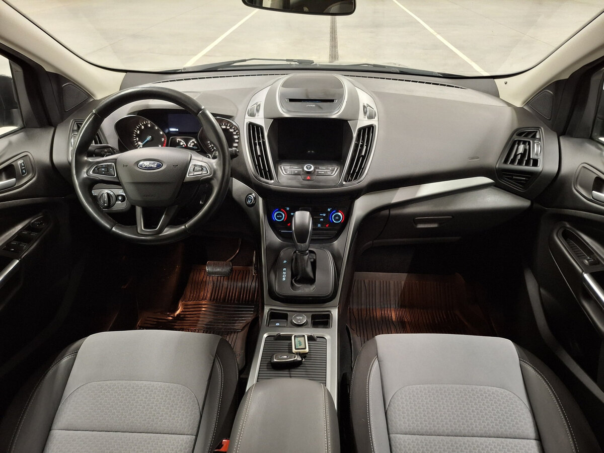 Ford Kuga 2016 года с пробегом. Фото: #13