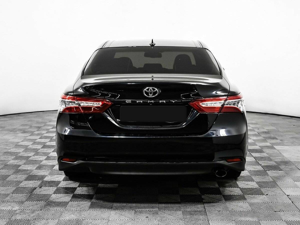 Toyota Camry 2019 года с пробегом. Фото: #5
