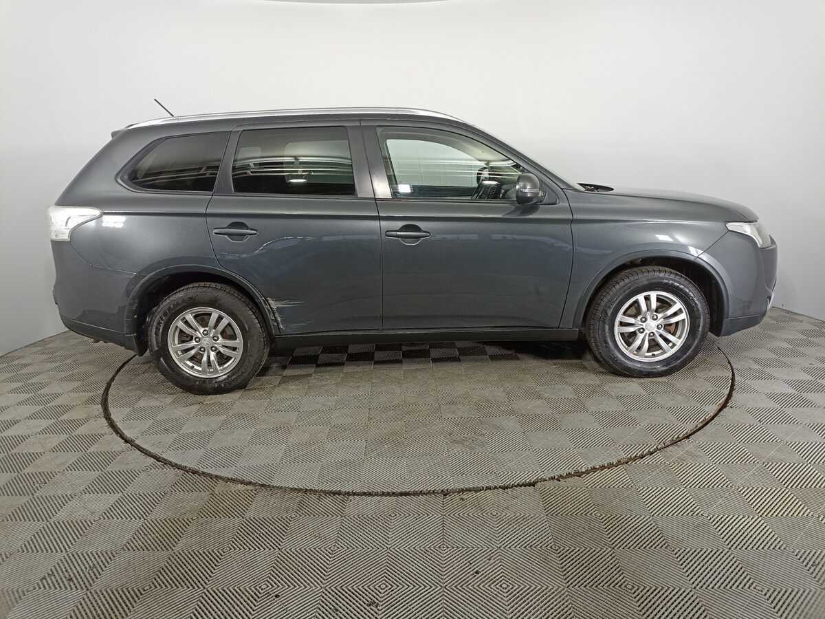 Mitsubishi Outlander 2014 года с пробегом. Фото: #3