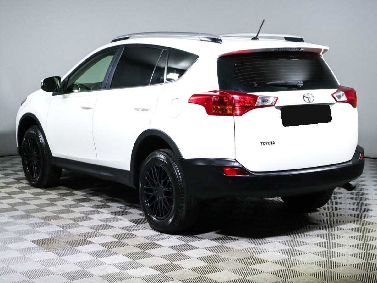 Toyota RAV4 2014 года с пробегом. Фото: #6
