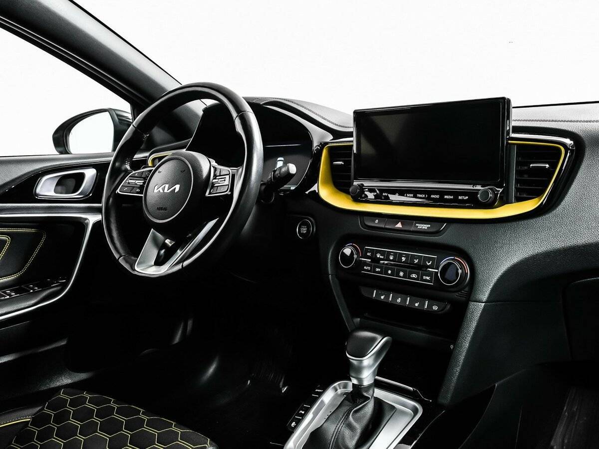 Kia XCeed 2021 года с пробегом. Фото: #8