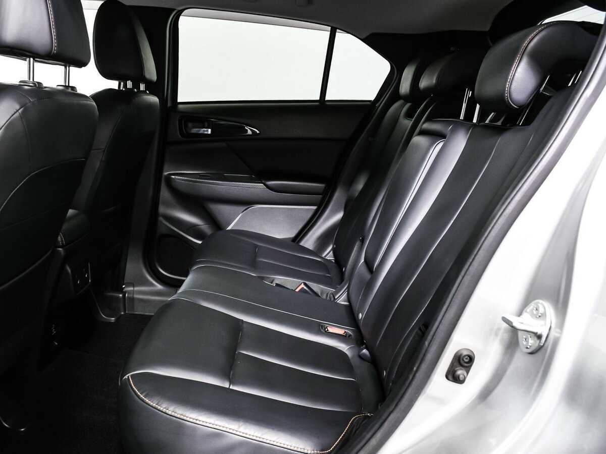 Mitsubishi Eclipse Cross 2018 года с пробегом. Фото: #11