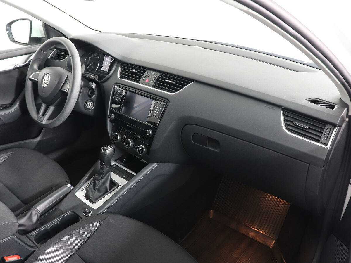 Skoda Octavia 2019 года с пробегом. Фото: #9