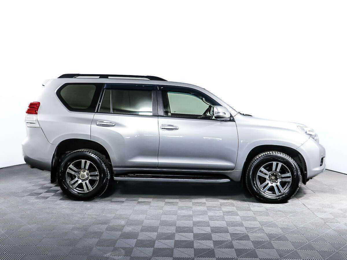 Toyota Land Cruiser Prado 2012 года с пробегом. Фото: #3