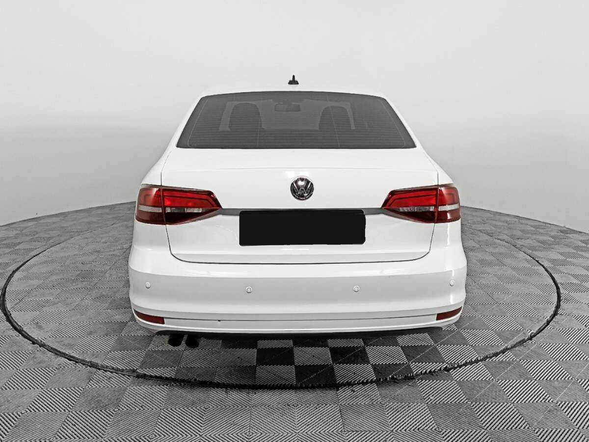 Volkswagen Jetta 2016 года с пробегом. Фото: #5