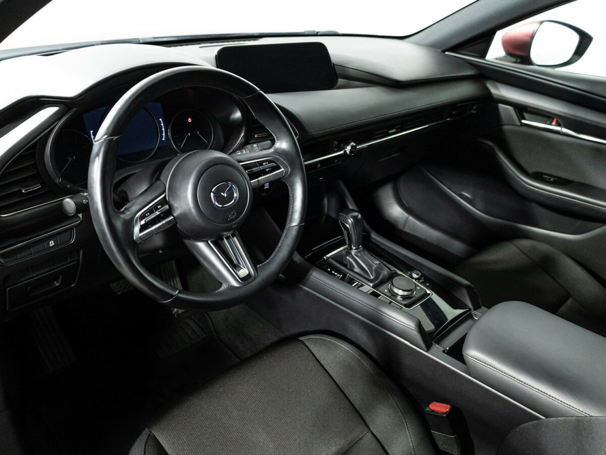 Mazda 3 2019 года с пробегом. Фото: #10
