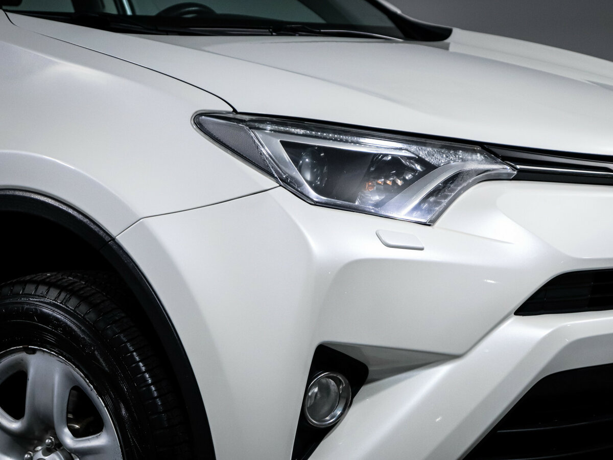 Toyota RAV4 2017 года с пробегом. Фото: #15