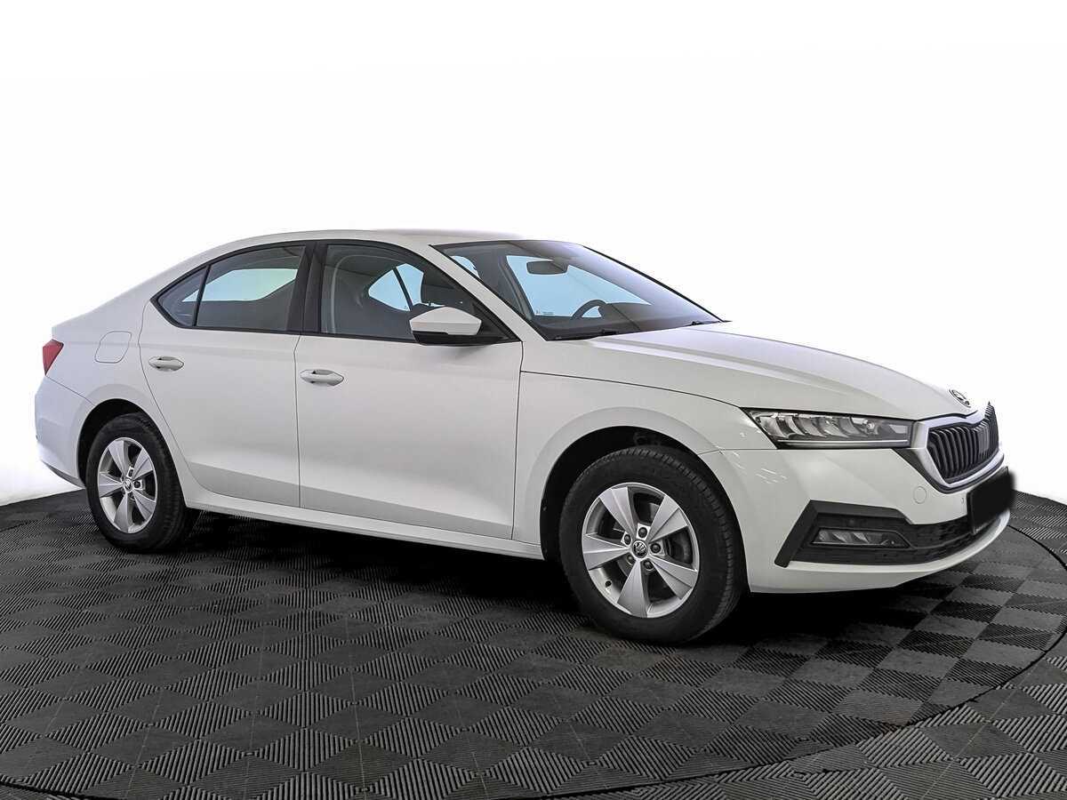 Skoda Octavia 2021 года с пробегом. Фото: #2