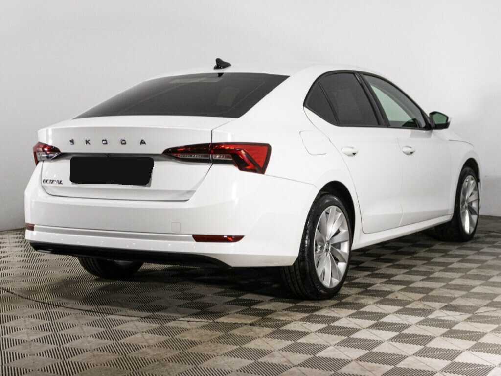 Skoda Octavia 2021 года с пробегом. Фото: #4