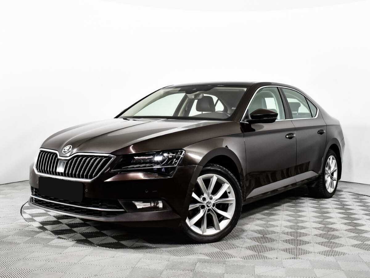 Skoda Superb 2016 года с пробегом. Посмотреть фото