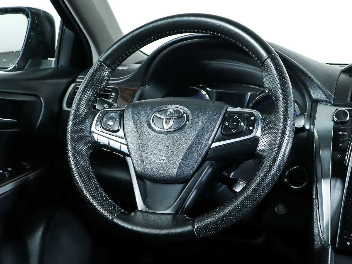 Toyota Camry 2016 года с пробегом. Фото: #13