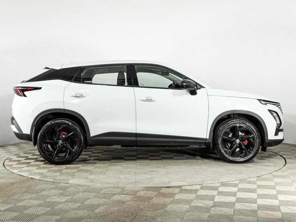 OMODA C5 2023 года с пробегом. Фото: #3