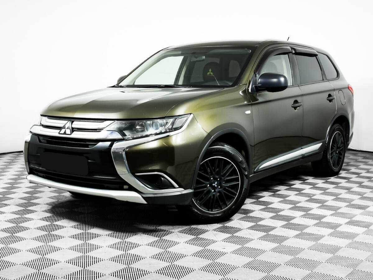 Mitsubishi Outlander 2016 года с пробегом. Посмотреть фото