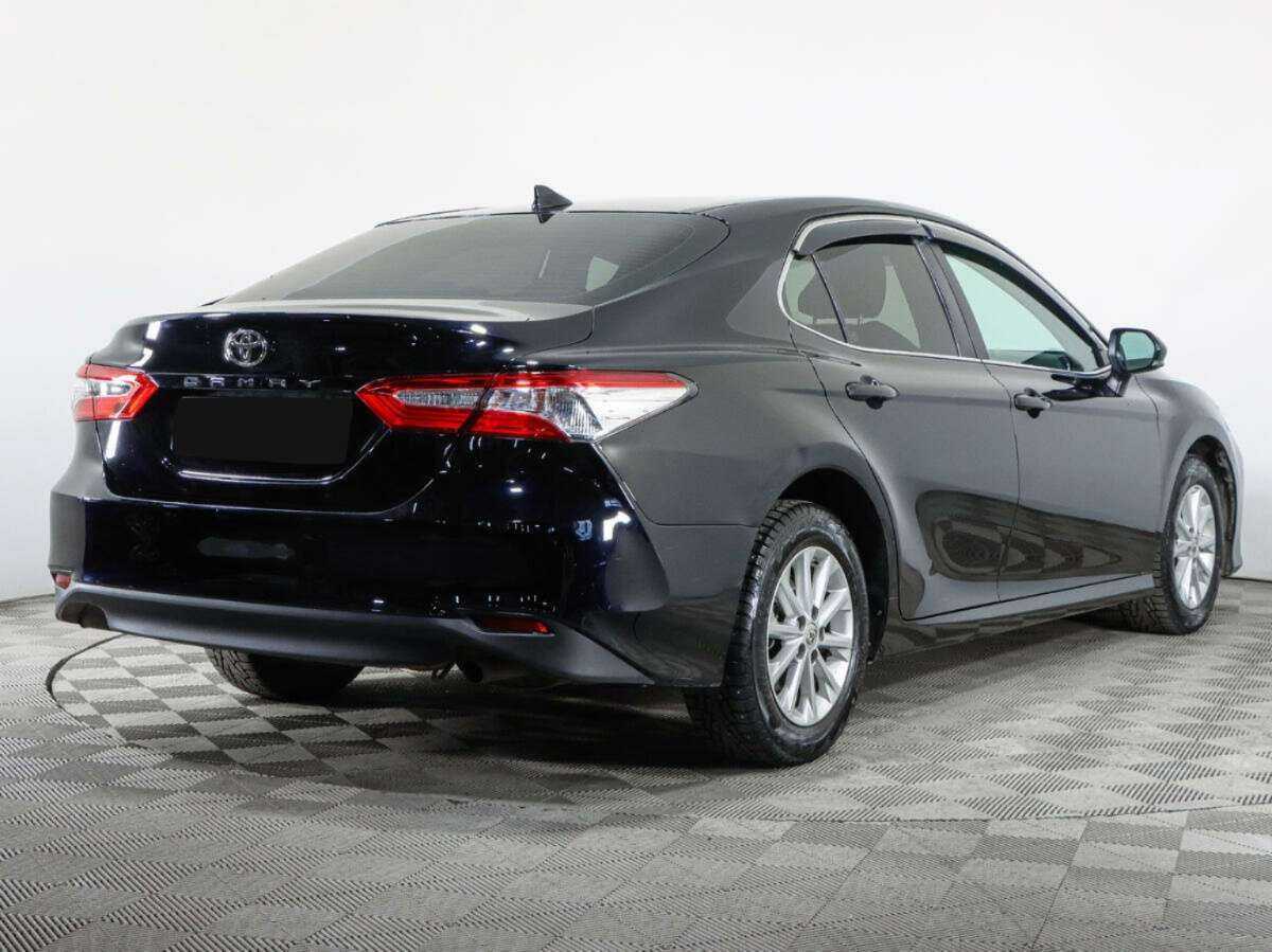 Toyota Camry 2019 года с пробегом. Фото: #3