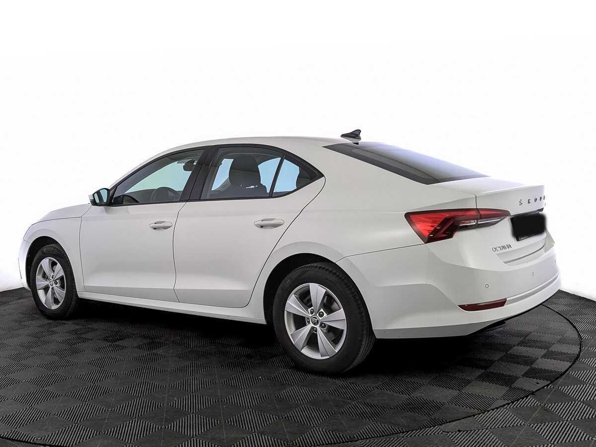 Skoda Octavia 2021 года с пробегом. Фото: #6