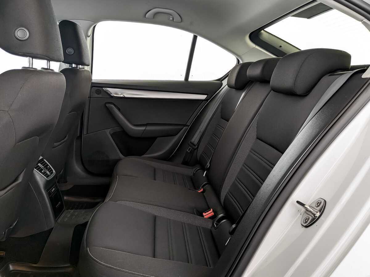Skoda Octavia 2019 года с пробегом. Фото: #11