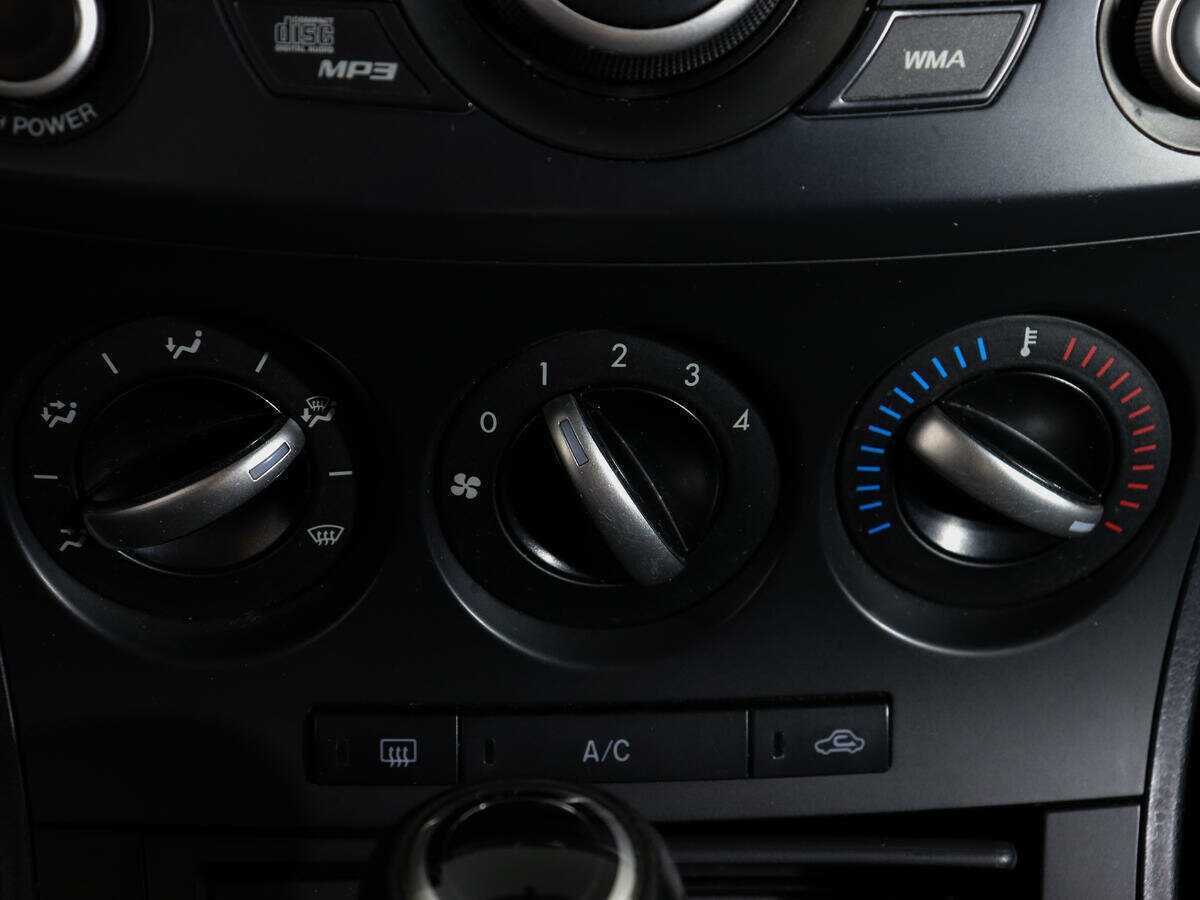 Mazda 3 2012 года с пробегом. Фото: #16