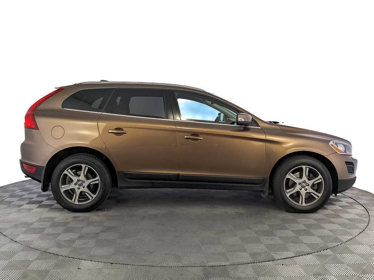 Volvo XC60 2012 года с пробегом. Фото: #3