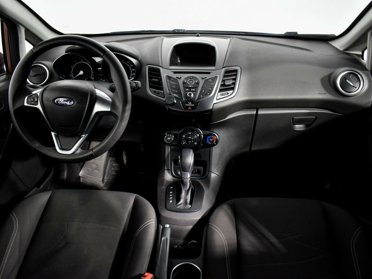 Ford Fiesta 2016 года с пробегом. Фото: #13