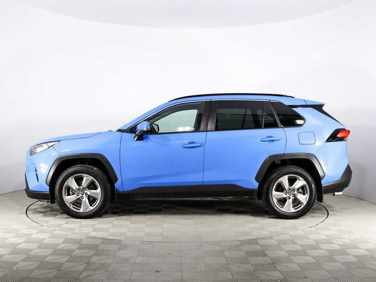 Toyota RAV4 2021 года с пробегом. Фото: #3