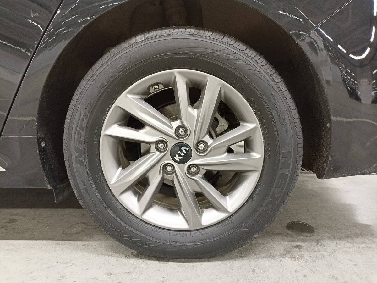 Kia K5 2019 года с пробегом. Фото: #17