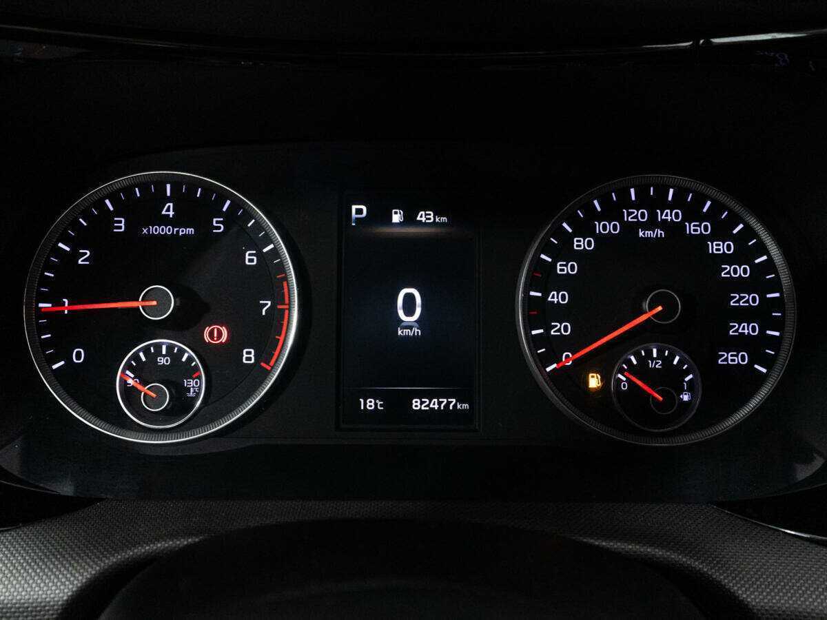 Kia K5 2020 года с пробегом. Фото: #11