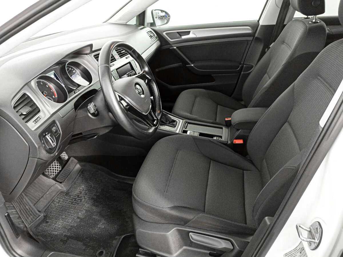 Volkswagen Golf 2014 года с пробегом. Фото: #13