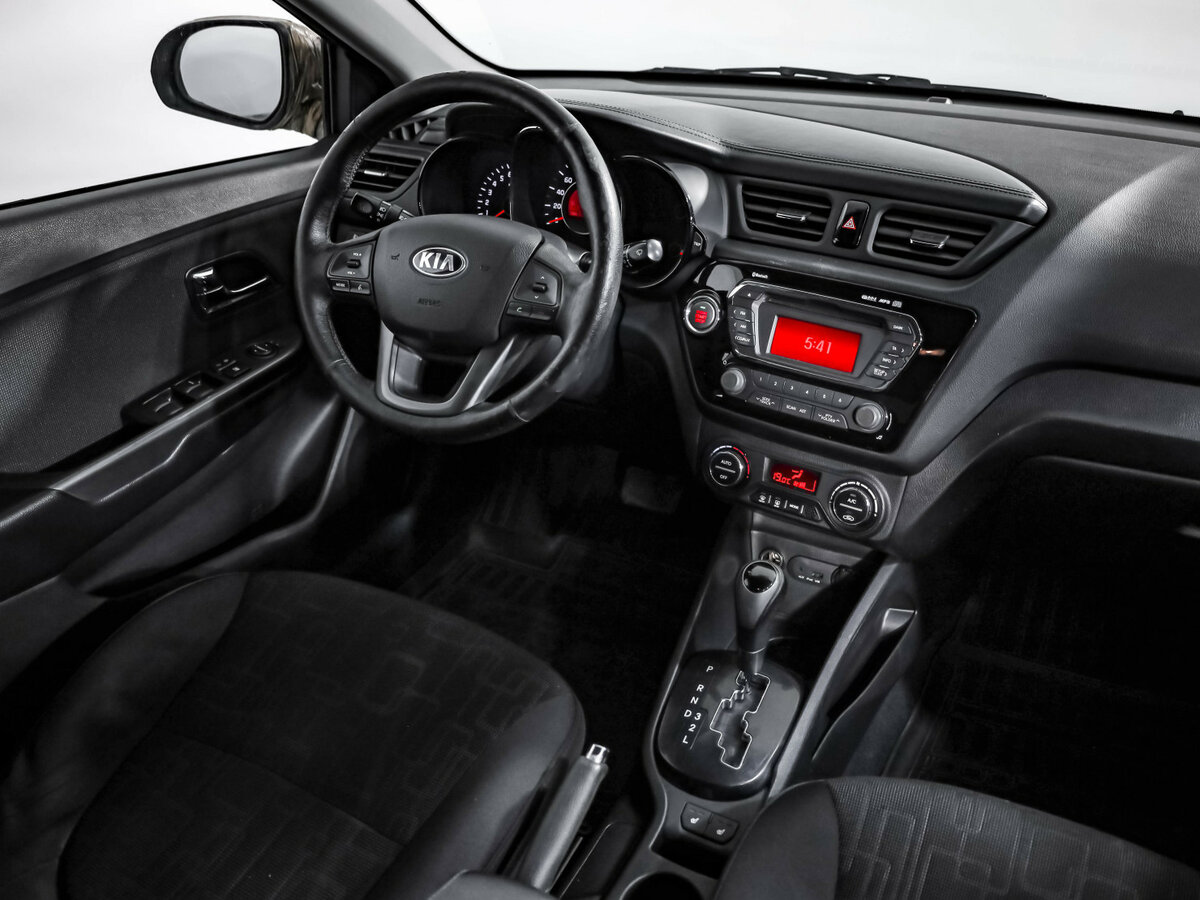 Kia Rio 2013 года с пробегом. Фото: #6