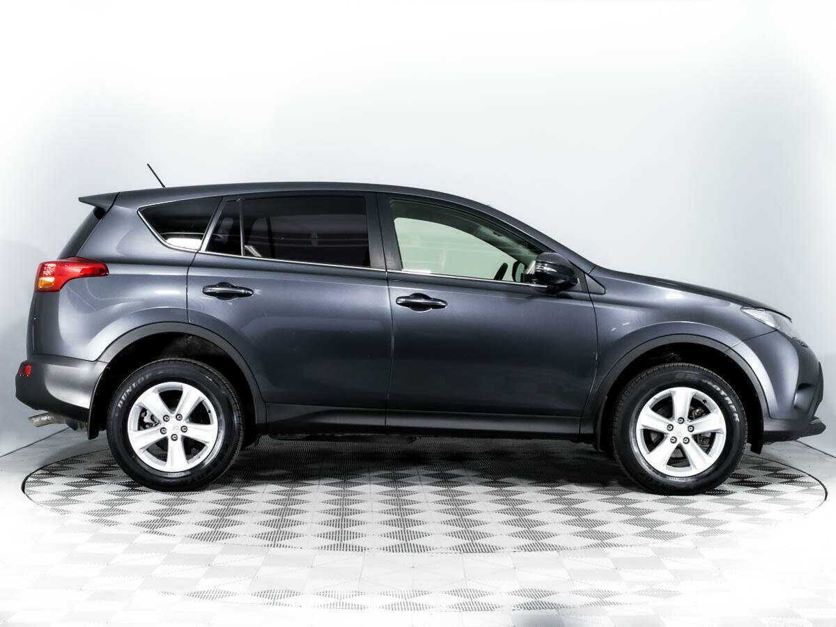 Toyota RAV4 2013 года с пробегом. Фото: #3