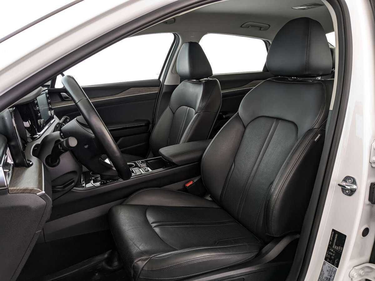 Kia K5 2021 года с пробегом. Фото: #17