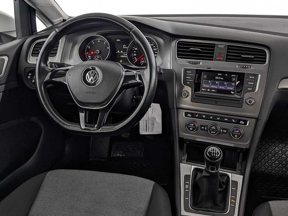 Volkswagen Golf 2014 года с пробегом. Фото: #26