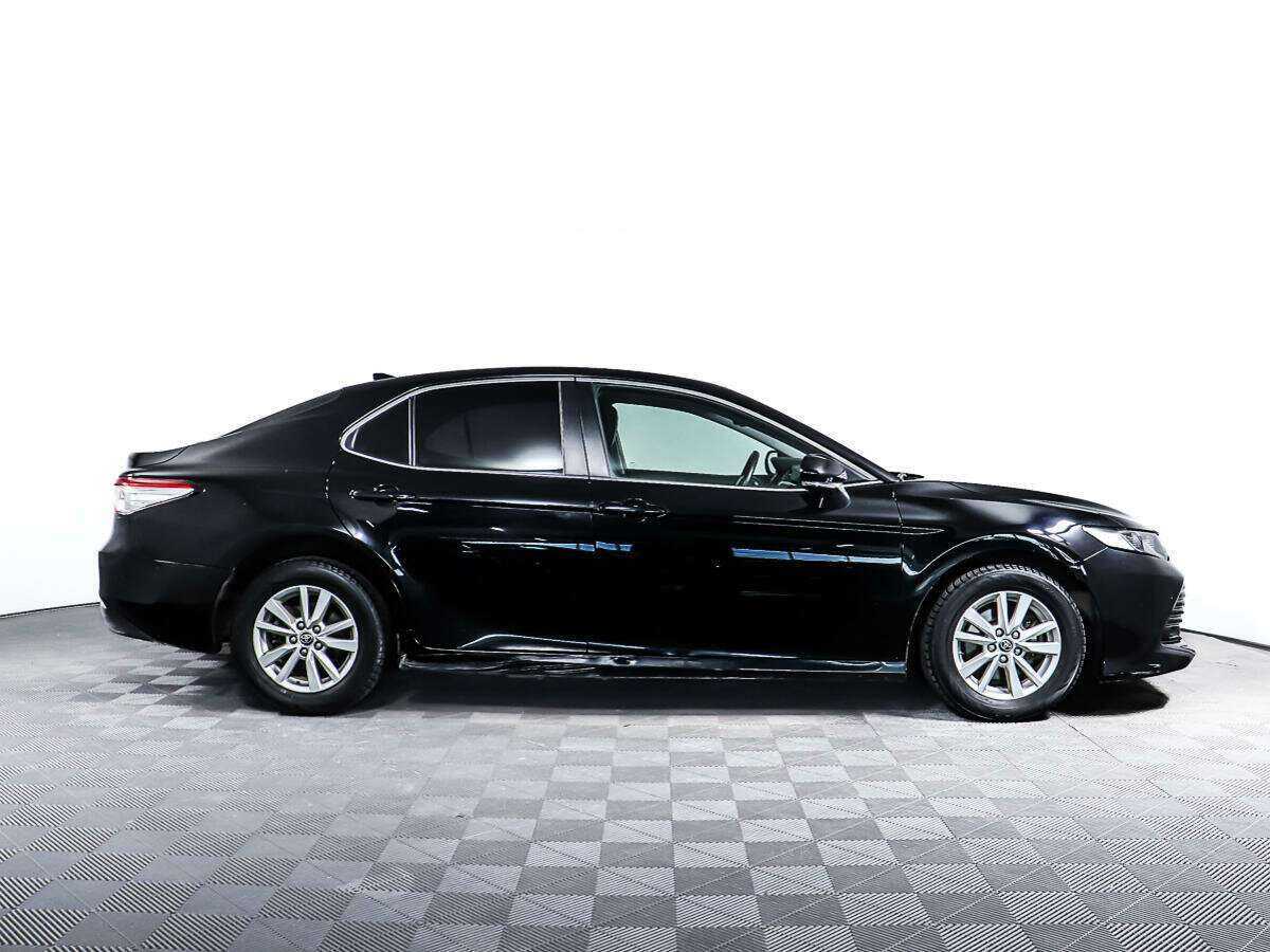 Toyota Camry 2020 года с пробегом. Фото: #3