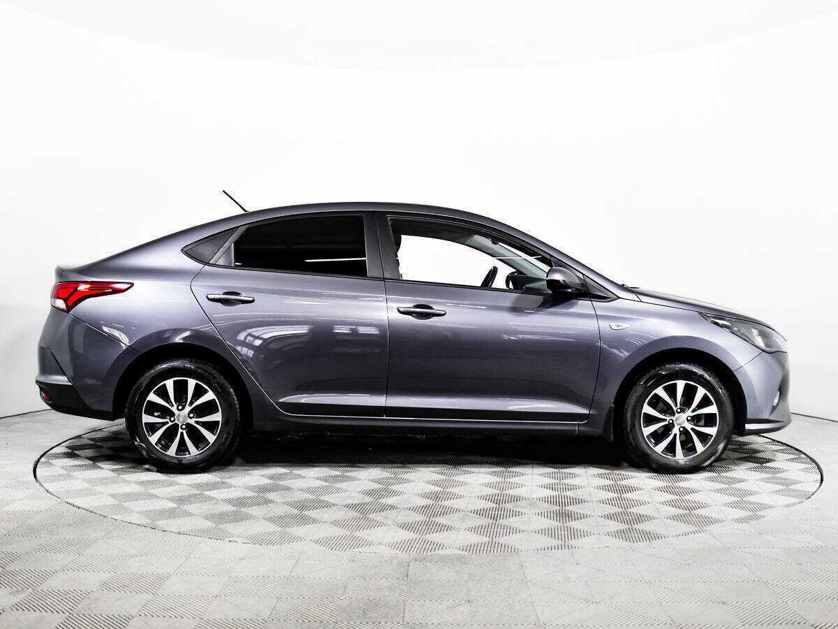 Hyundai Solaris 2021 года с пробегом. Фото: #3