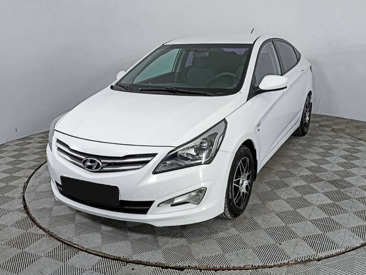 Hyundai Solaris 2015 года с пробегом. Посмотреть фото