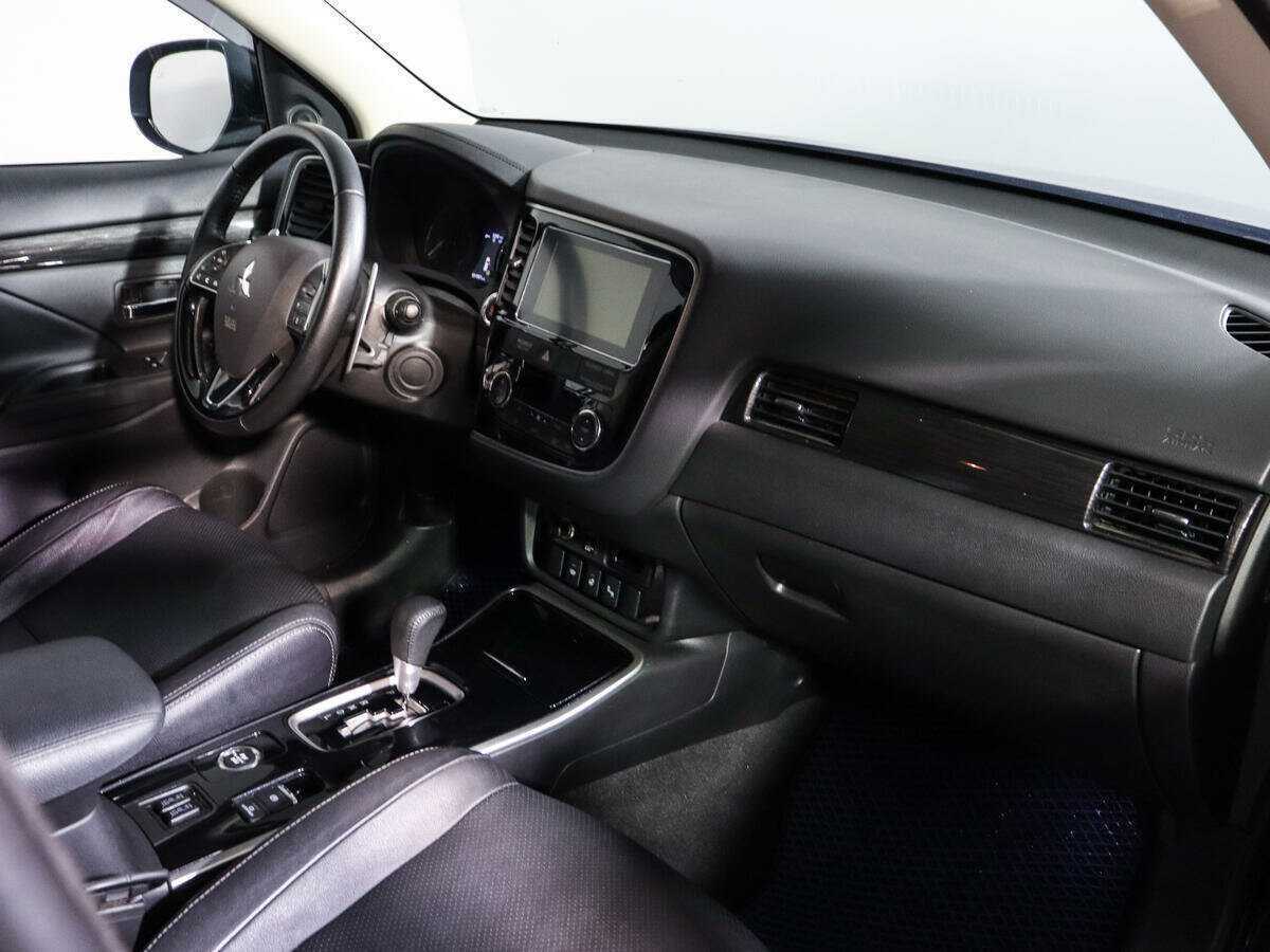 Mitsubishi Outlander 2018 года с пробегом. Фото: #6