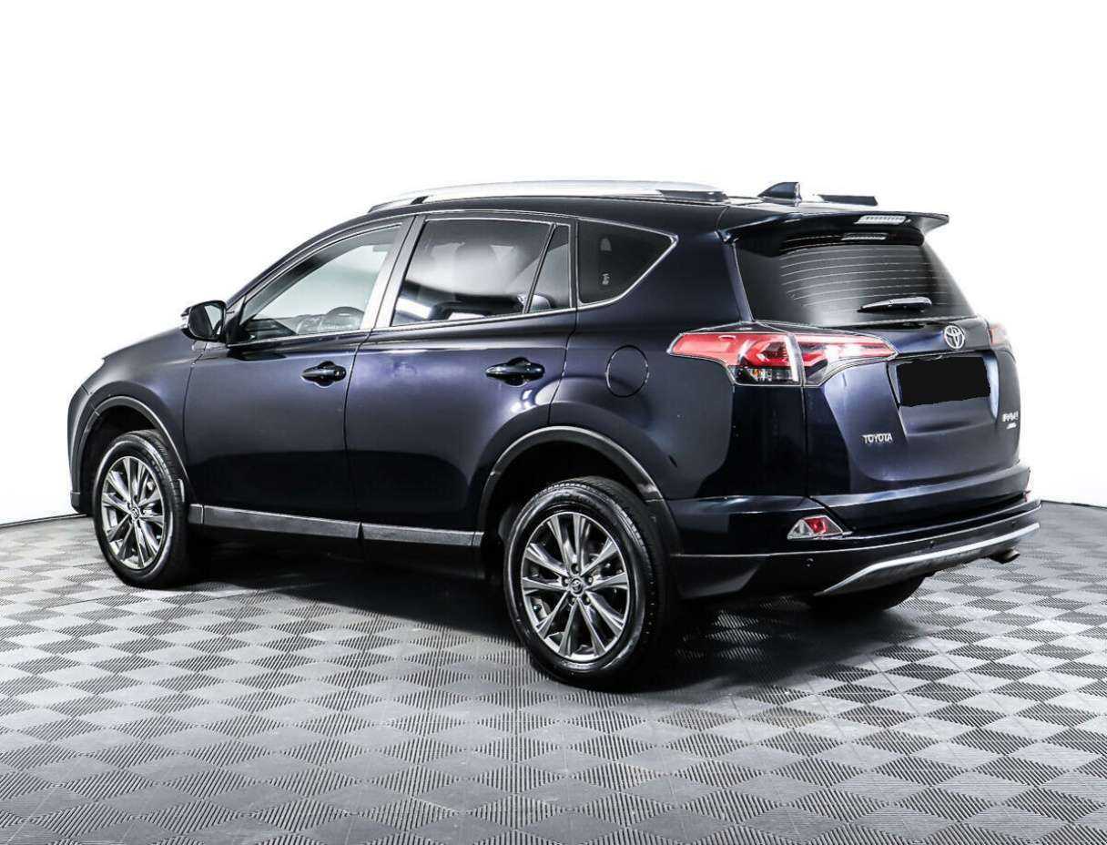 Toyota RAV4 2018 года с пробегом. Фото: #6
