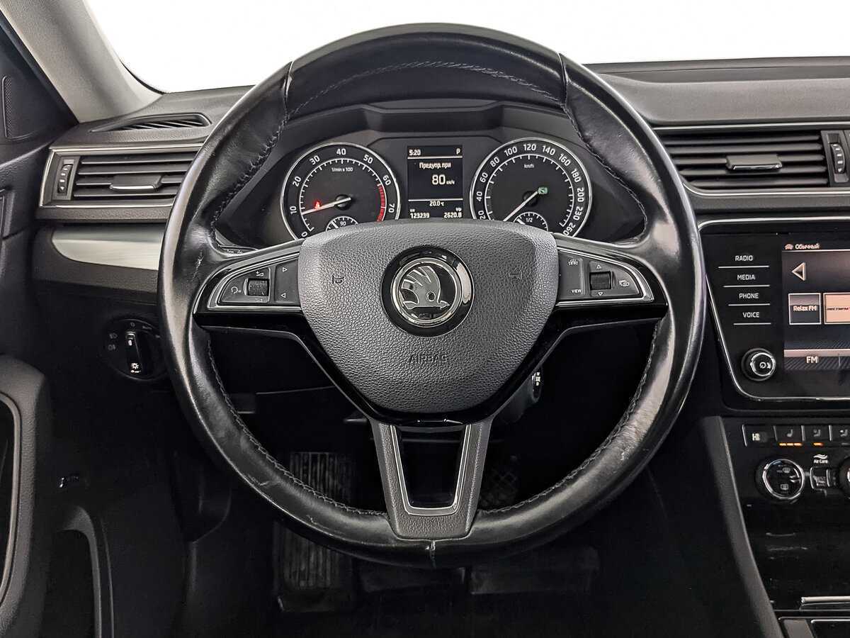 Skoda Superb 2018 года с пробегом. Фото: #19