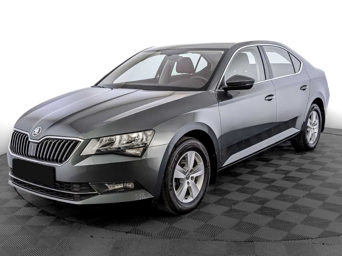 Skoda Superb 2019 года с пробегом. Посмотреть фото