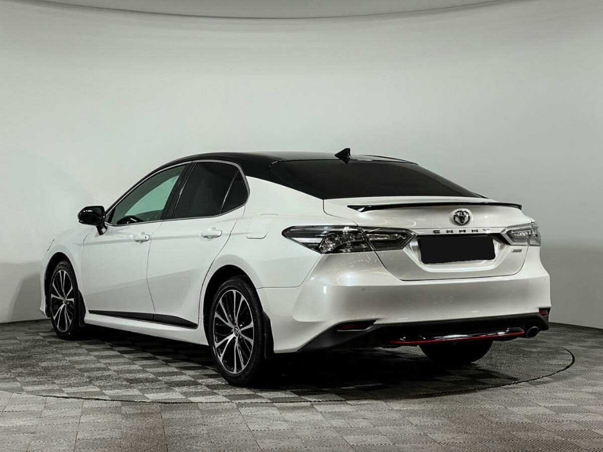 Toyota Camry 2020 года с пробегом. Фото: #6