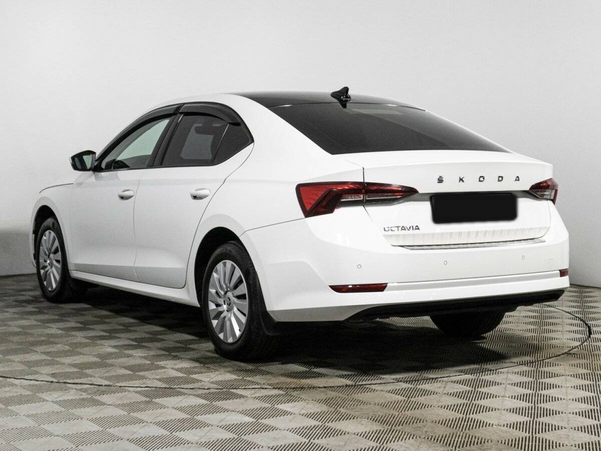 Skoda Octavia 2021 года с пробегом. Фото: #6
